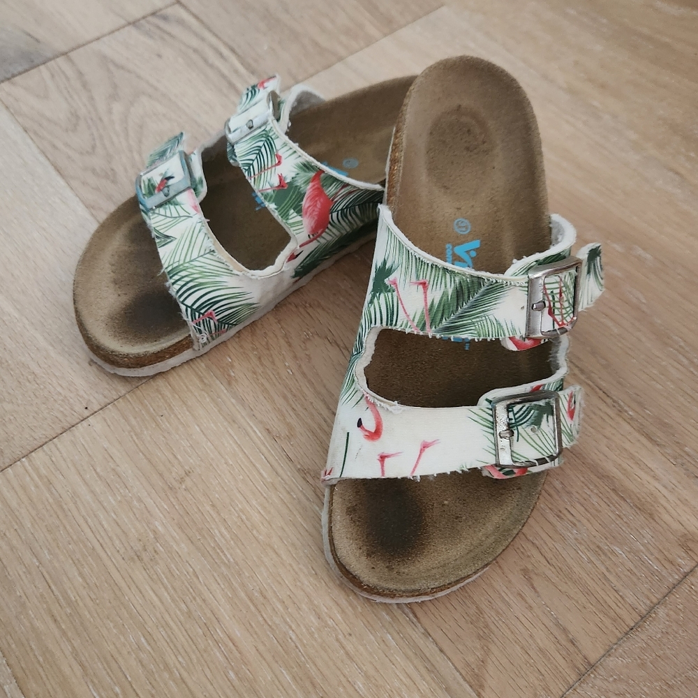 VIKING | Birkenstock-style flamingo slides